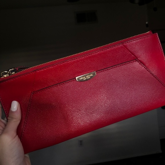 Henri Bendel wristlet - Picture 8 of 8